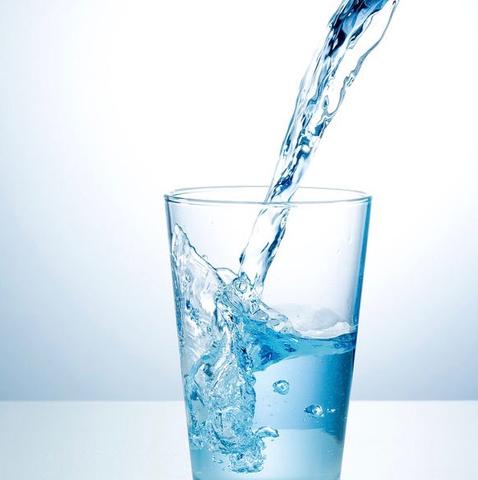 45934663 - glass of fresh water